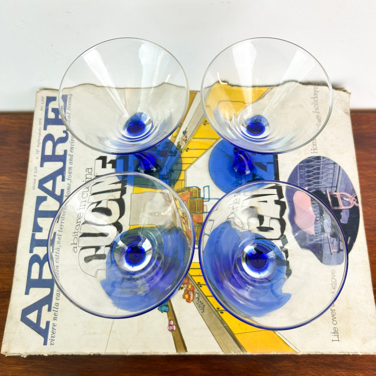 ZIG-ZAG MARTINI GLASSES