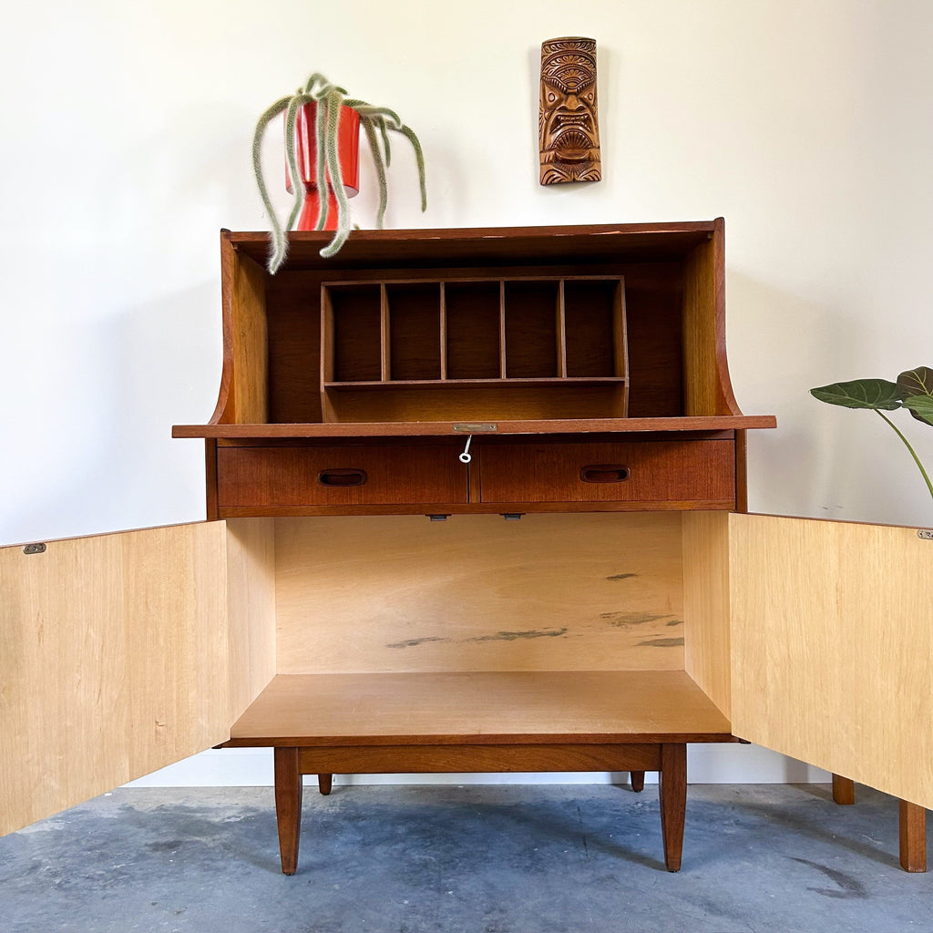 JOHN GRIMES SECRETAIRE WRITING DESK
