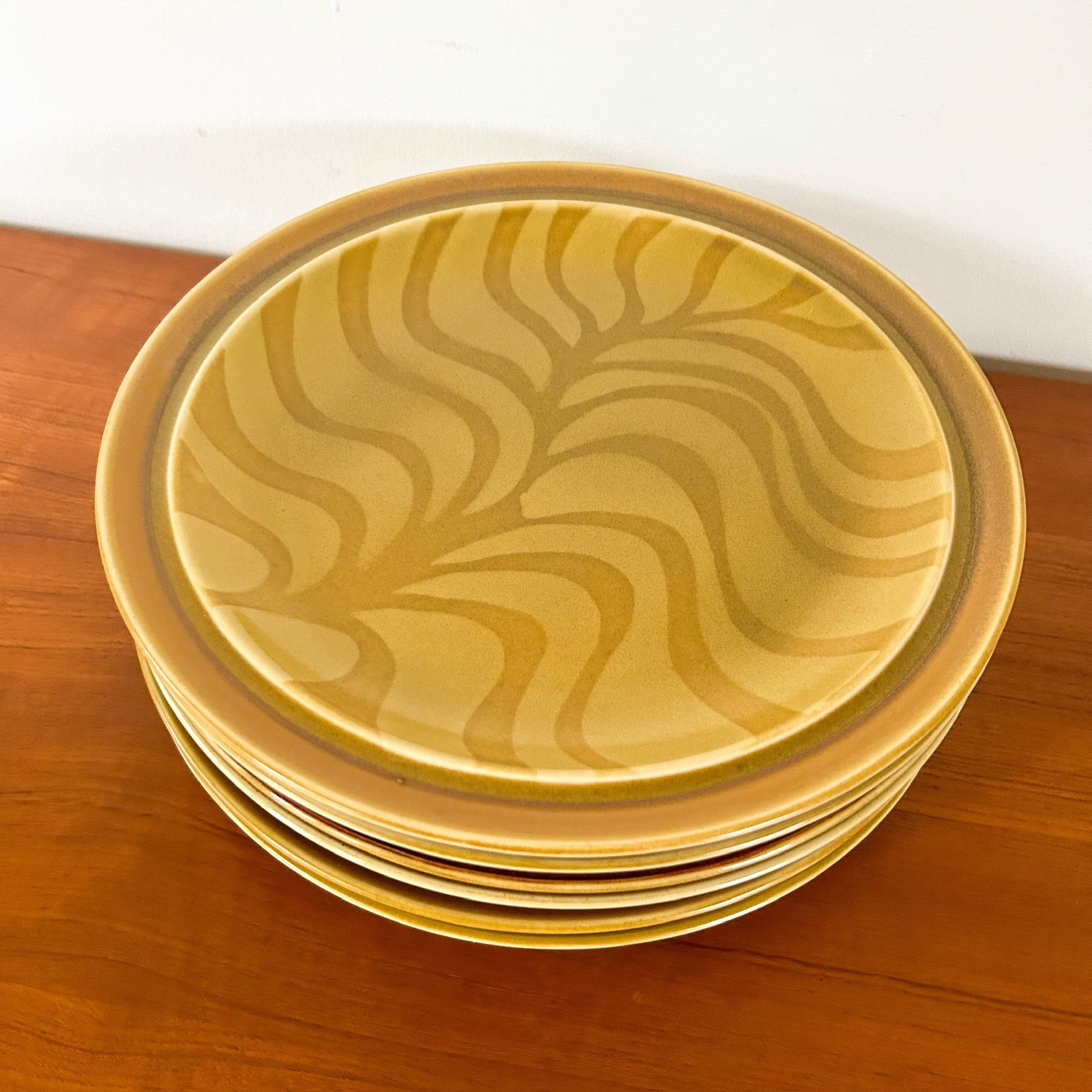 JAPANESE STONEWARE DINNER PLATES