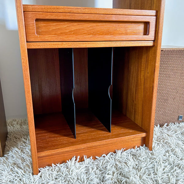 STEREO CABINET