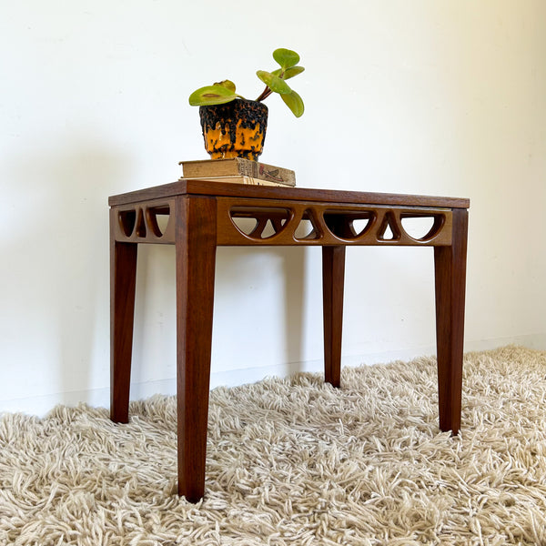 AVALON SIDE TABLE