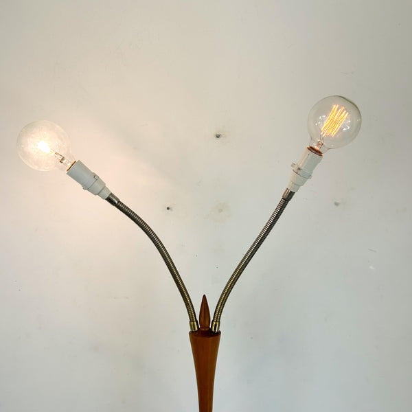 TWIN HEAD FLOOR LAMP