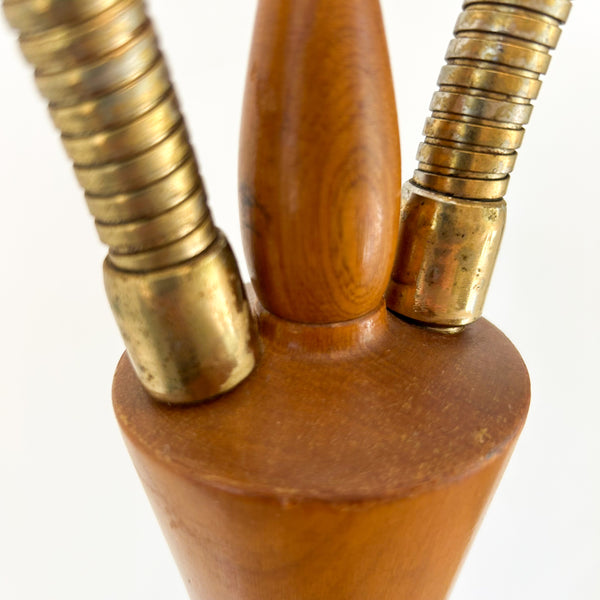 TWIN HEAD FLOOR LAMP