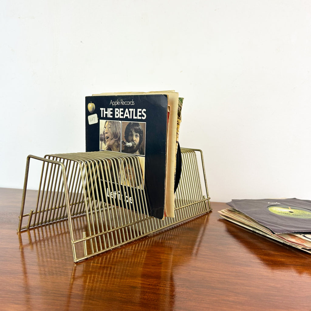 7" VINYL STAND