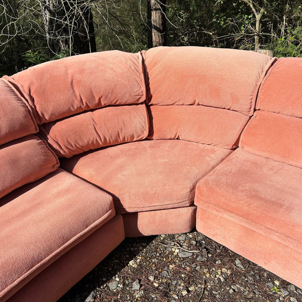 PACER MODULAR SOFA WITH CURVED CORNER PIECE