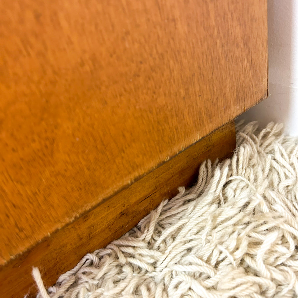DESK WITH DRAWERS