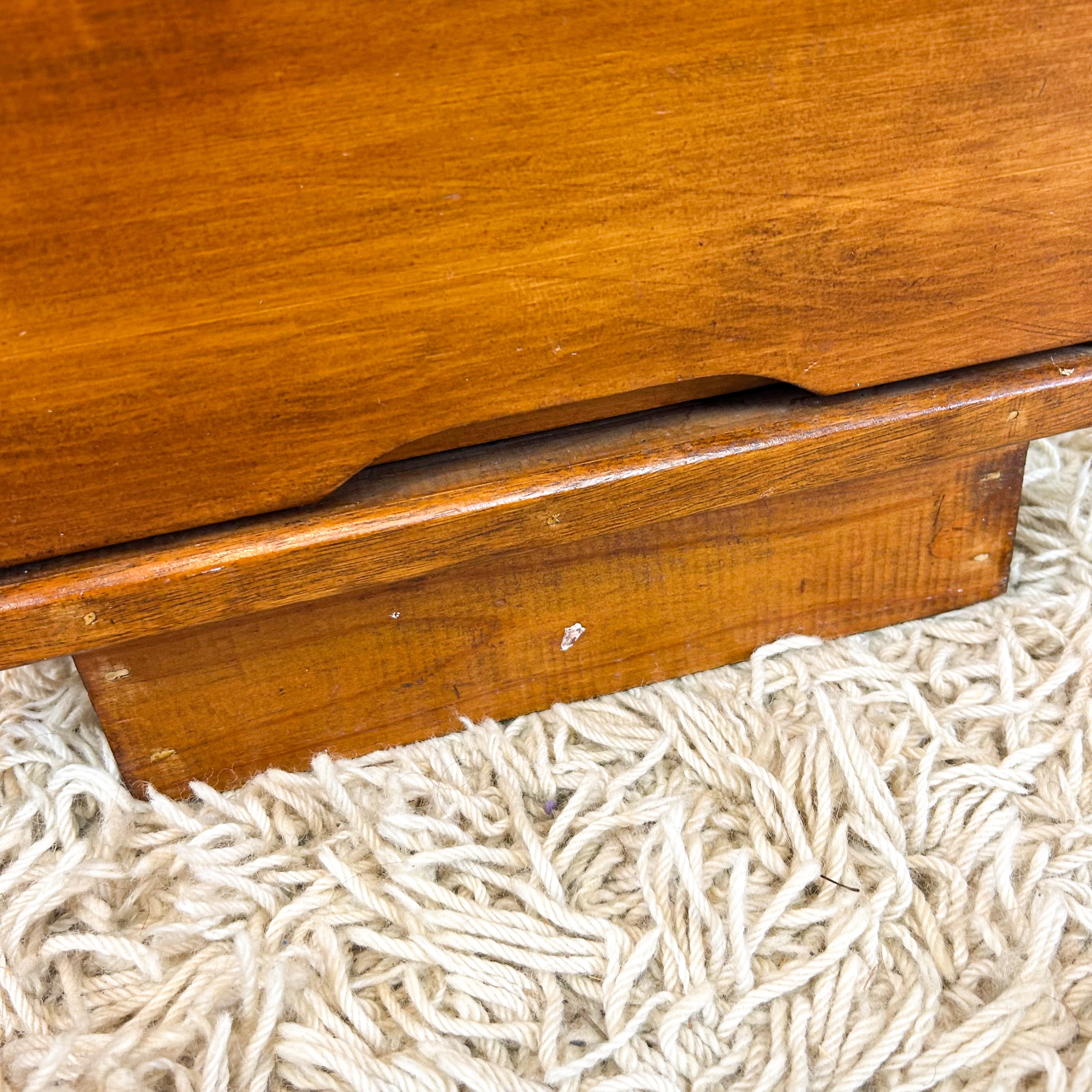 DESK WITH DRAWERS