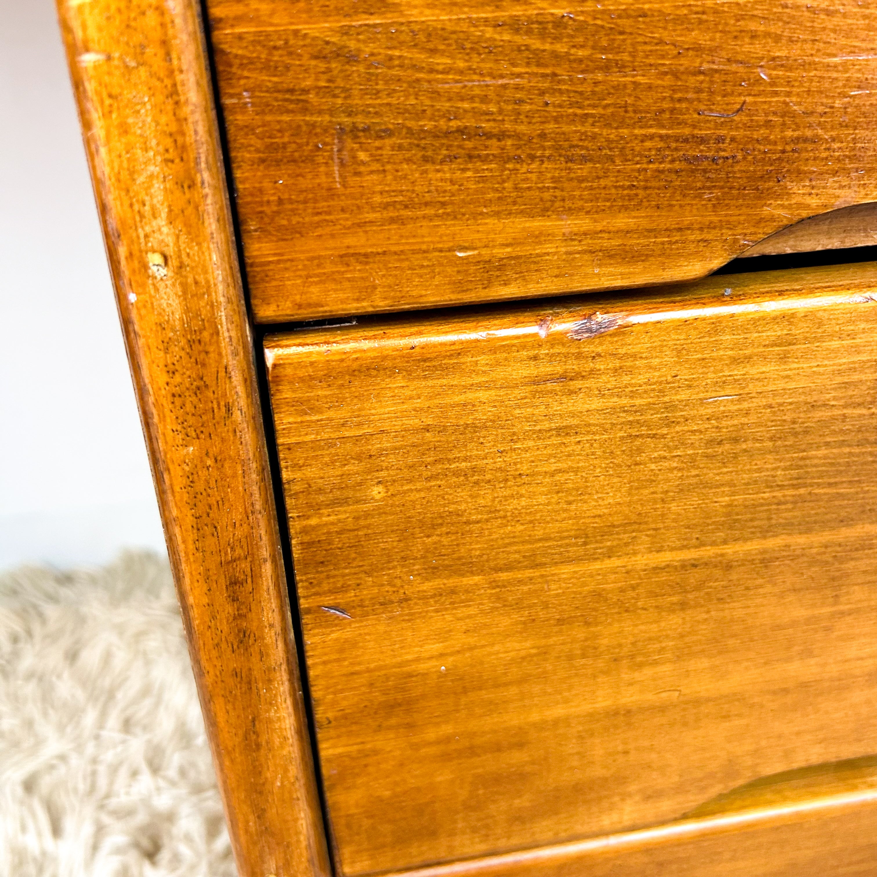 DESK WITH DRAWERS