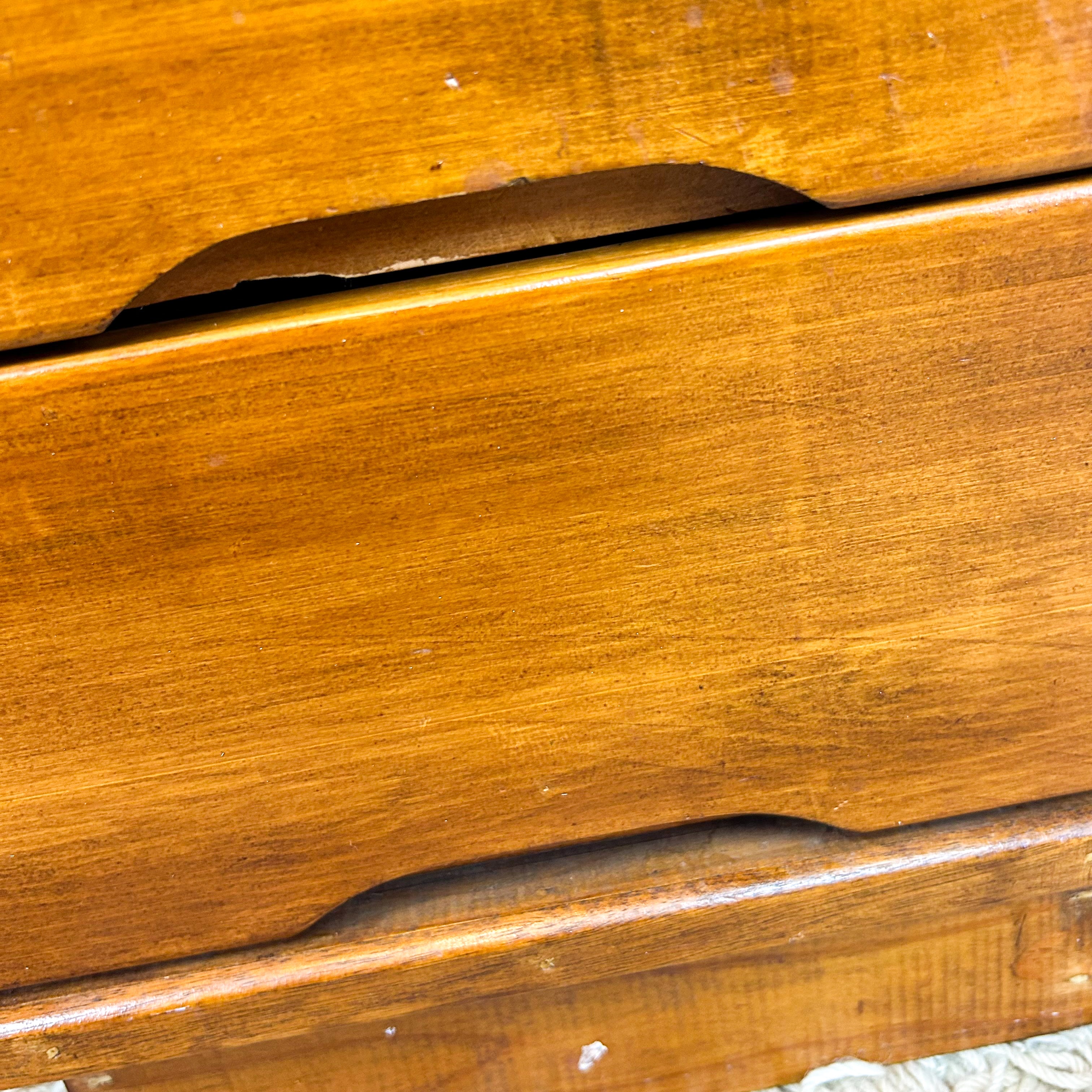 DESK WITH DRAWERS