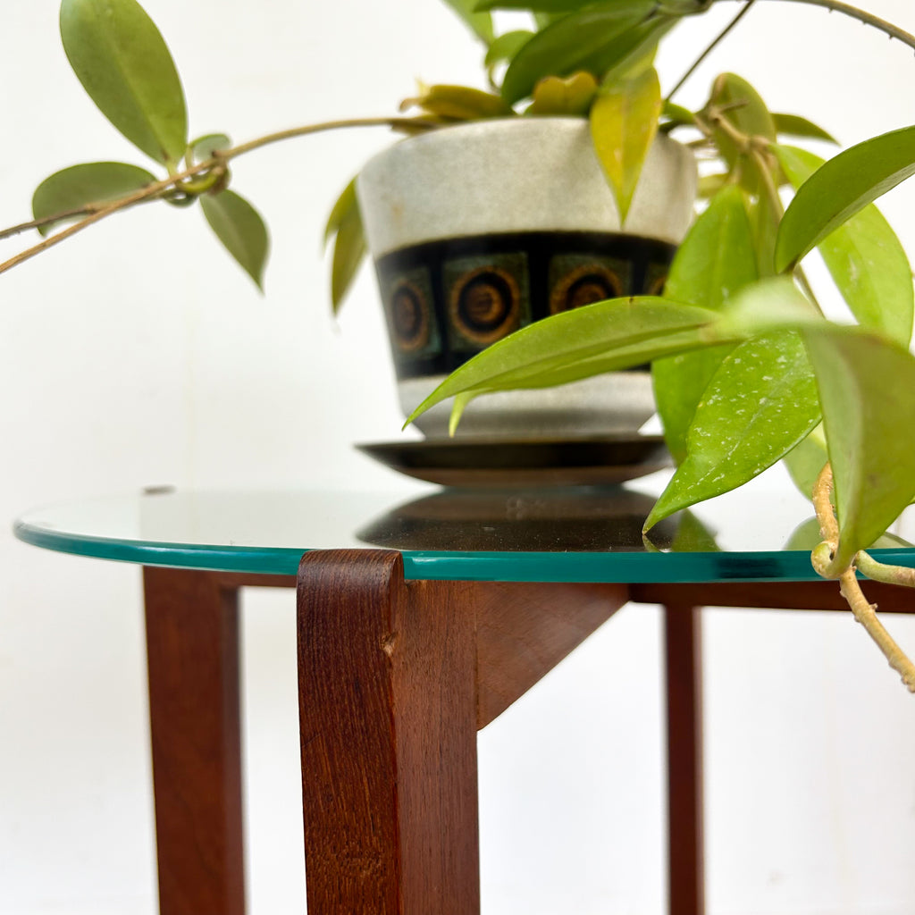 ROUND SIDE TABLE