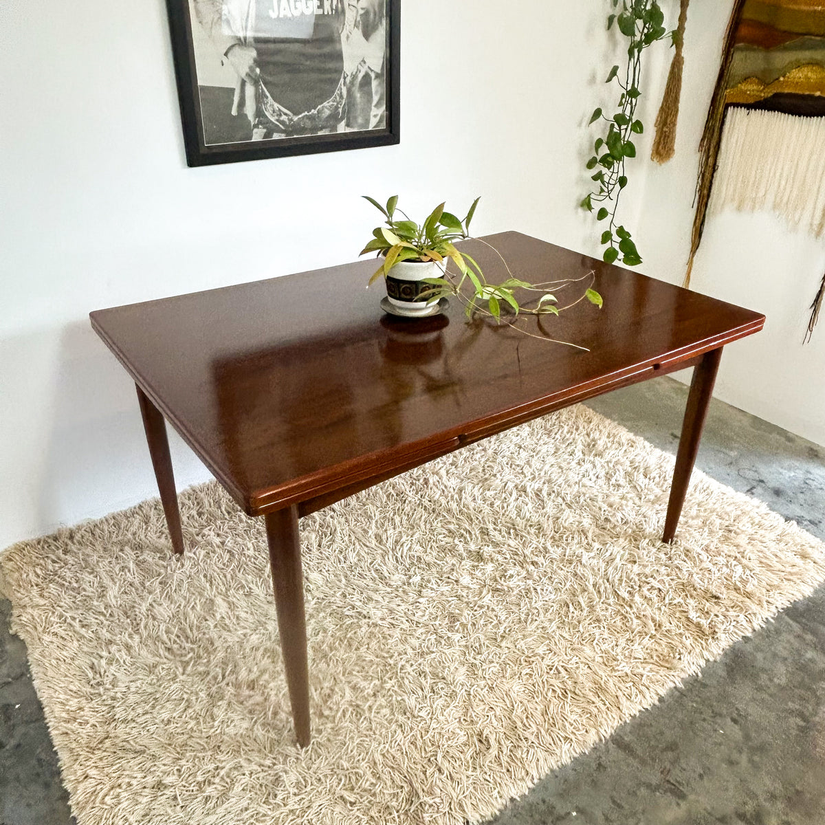 AVALON EXTENSION DINING TABLE