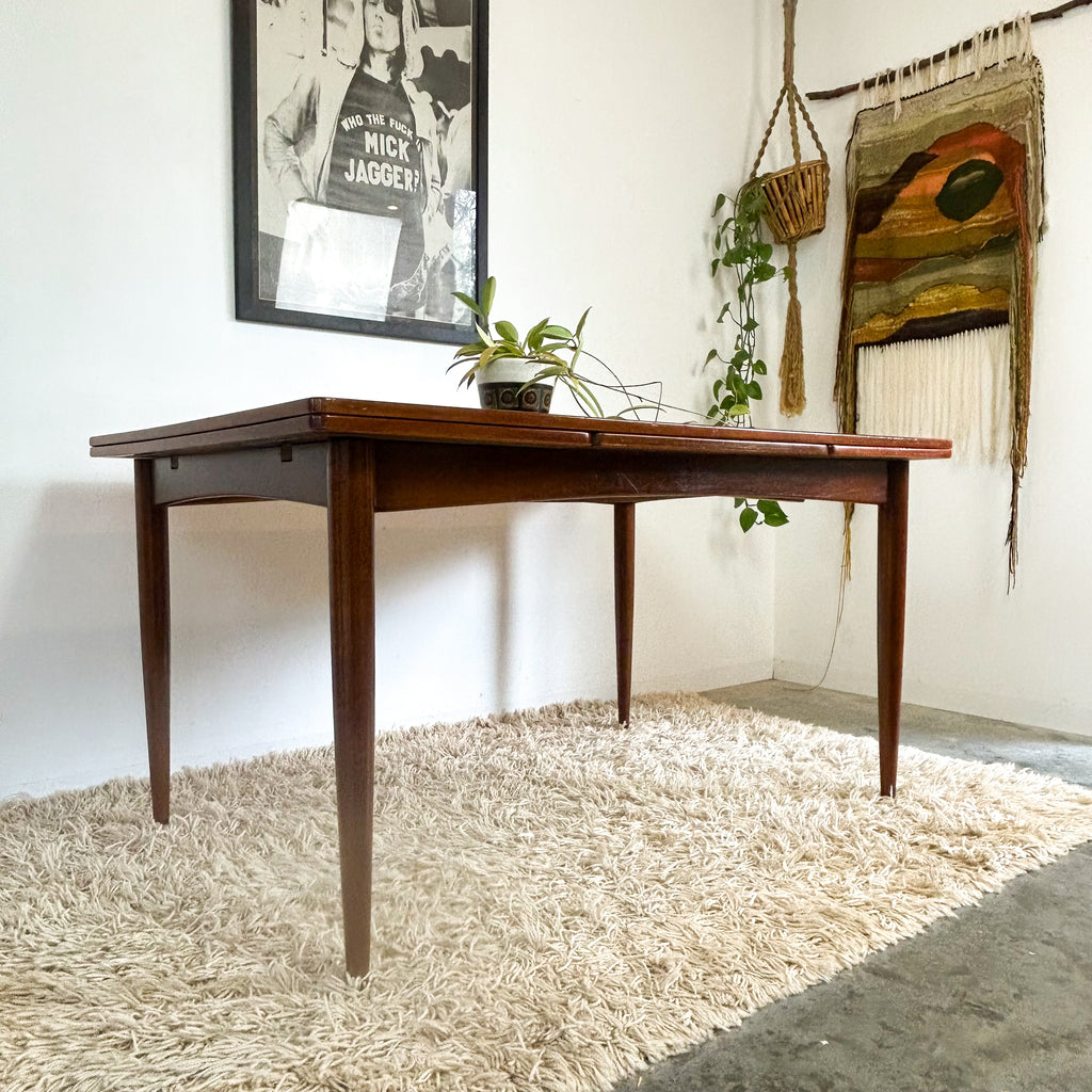 AVALON EXTENSION DINING TABLE