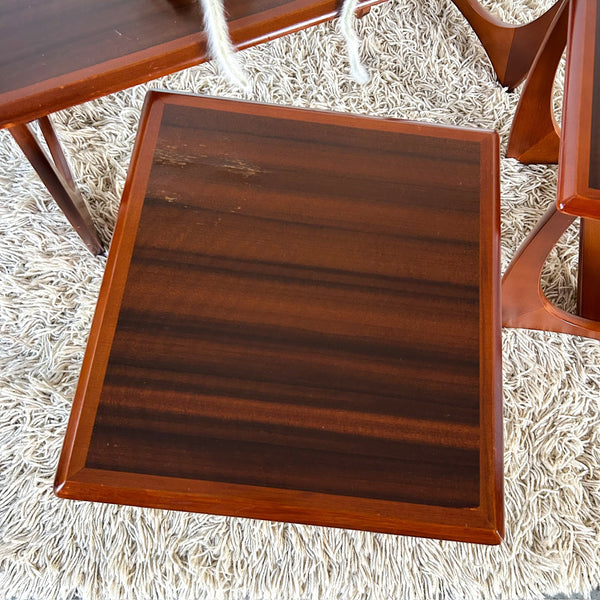 KALMAR NESTING TABLES