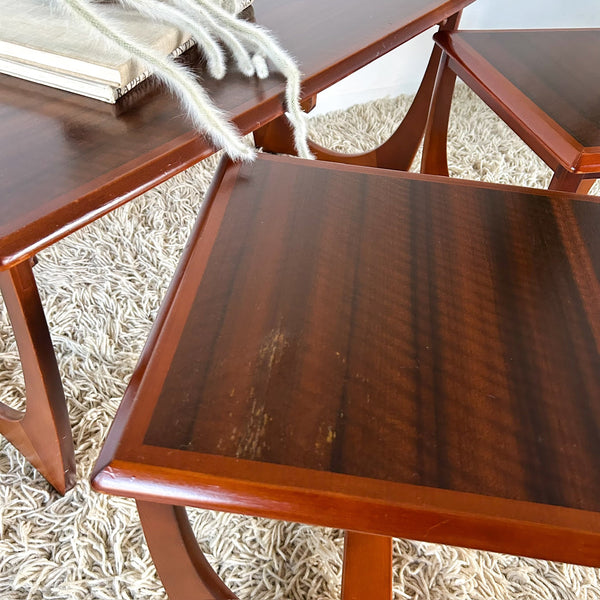 KALMAR NESTING TABLES
