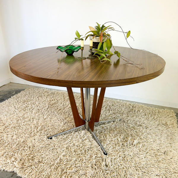 NAMCO STARBURST DINING TABLE