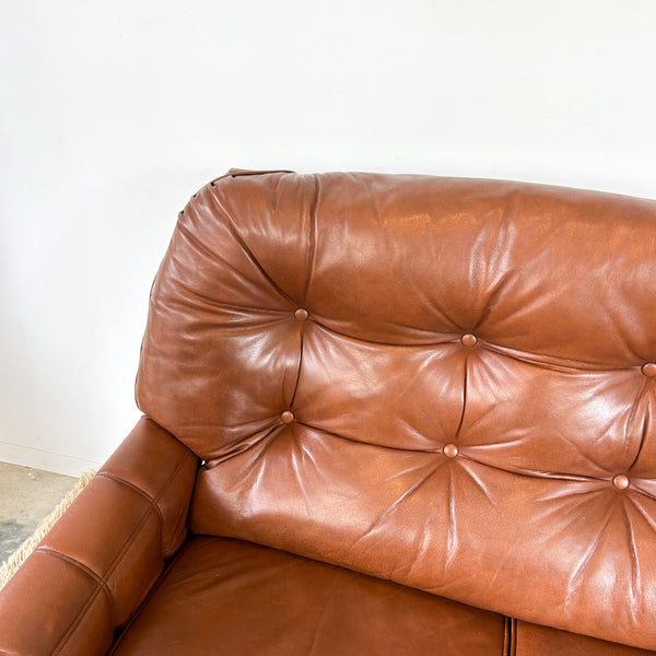 FLER BROWN LEATHER SOFA