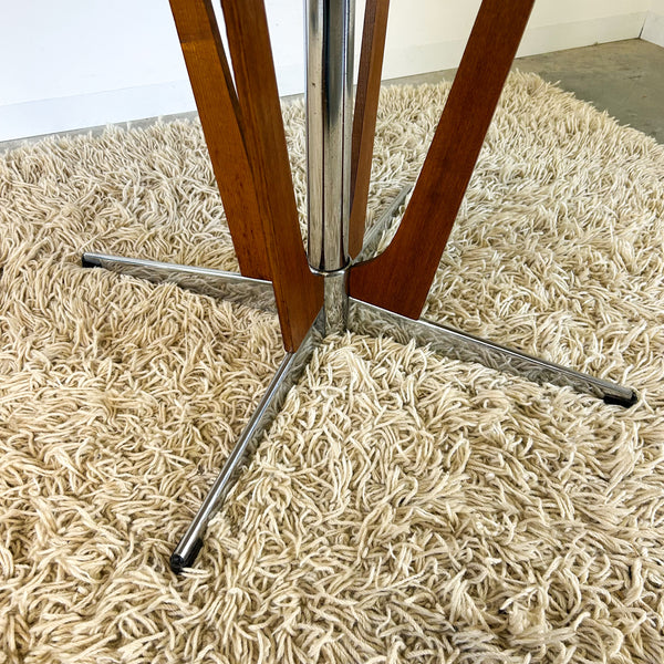 NAMCO STARBURST DINING TABLE