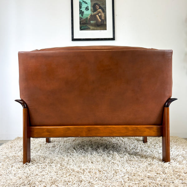 FLER BROWN LEATHER SOFA