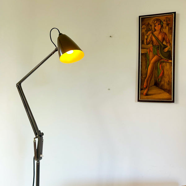 PLANET STUDIO K FLOOR LAMP