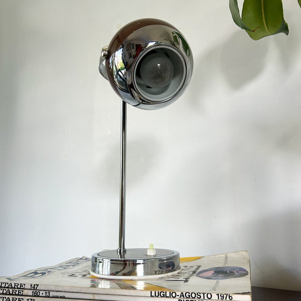 BROWN EYEBALL LAMP