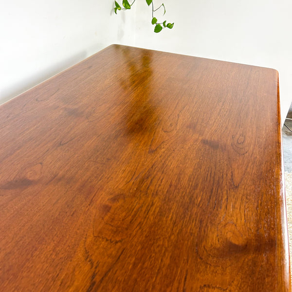 WOODEN DINING TABLE