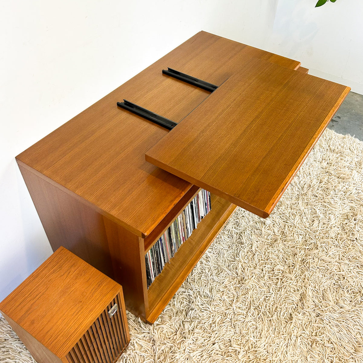 PARKER LOW CABINET - HEY JUDE WORKSHOP • Vintage furniture & objects Melbourne