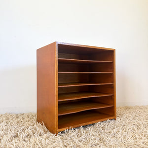 INDUSTRIAL PIGEON HOLE SHELVES