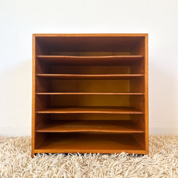 INDUSTRIAL PIGEON HOLE SHELVES