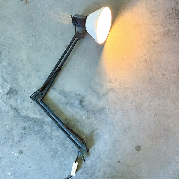 INDUSTRIAL DESK LAMP