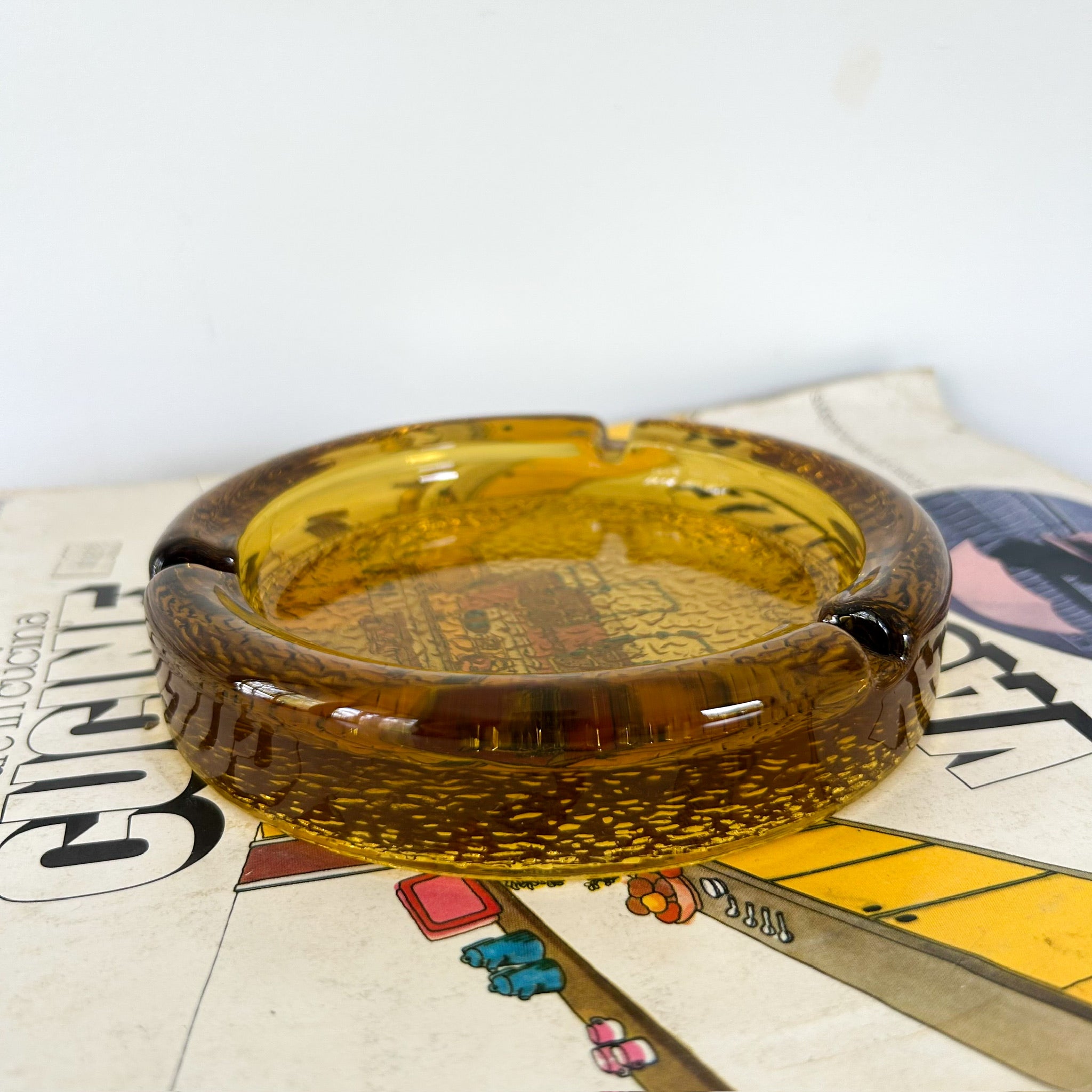 AMBER GLASS ASHTRAY