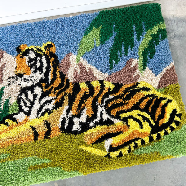 TIGER SHAGPILE RUG