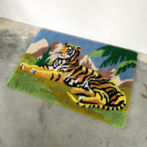 TIGER SHAGPILE RUG