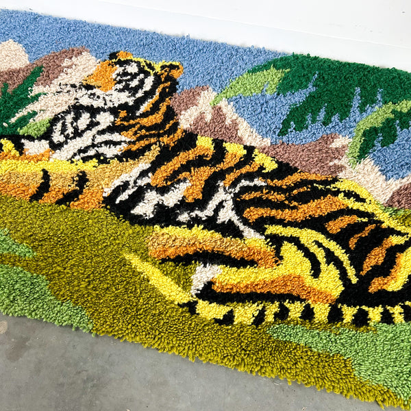 TIGER SHAGPILE RUG