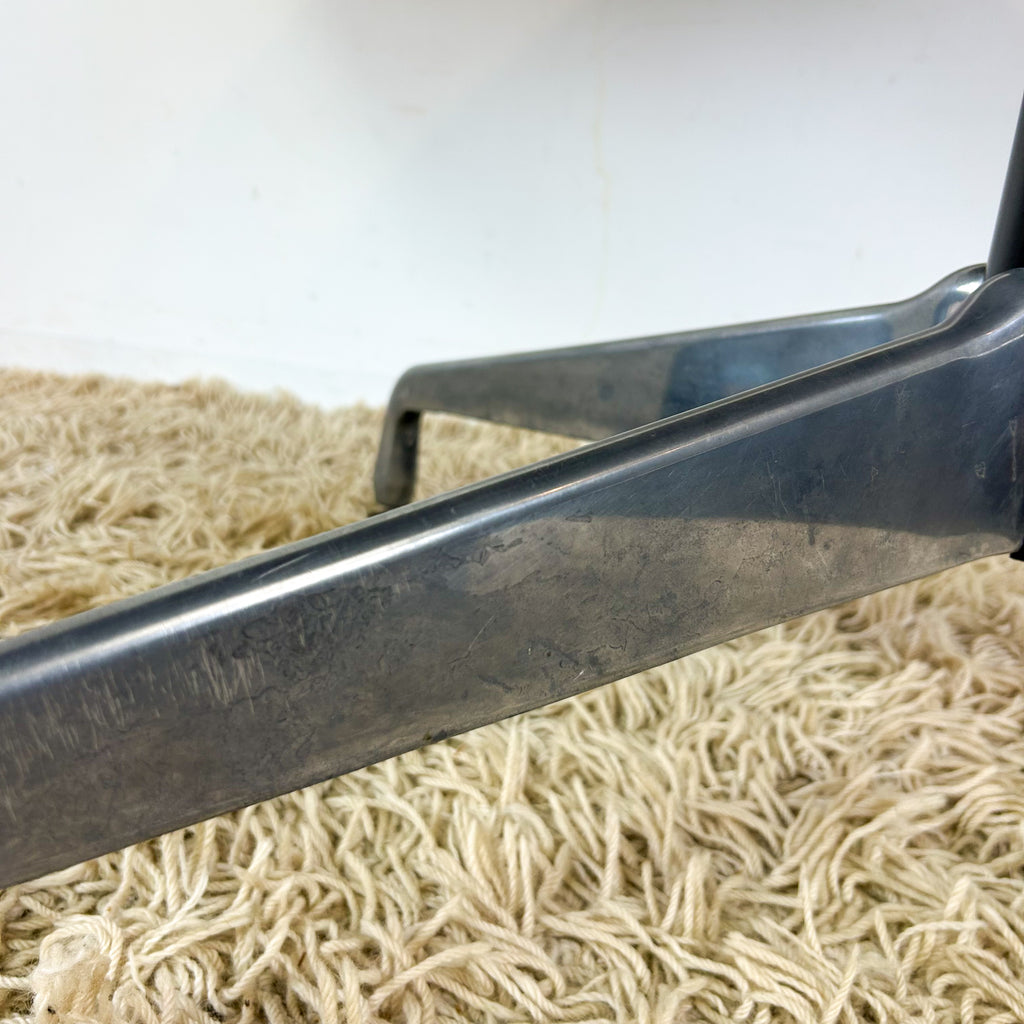 EAMES ALUMINIUM GROUP DINING TABLE