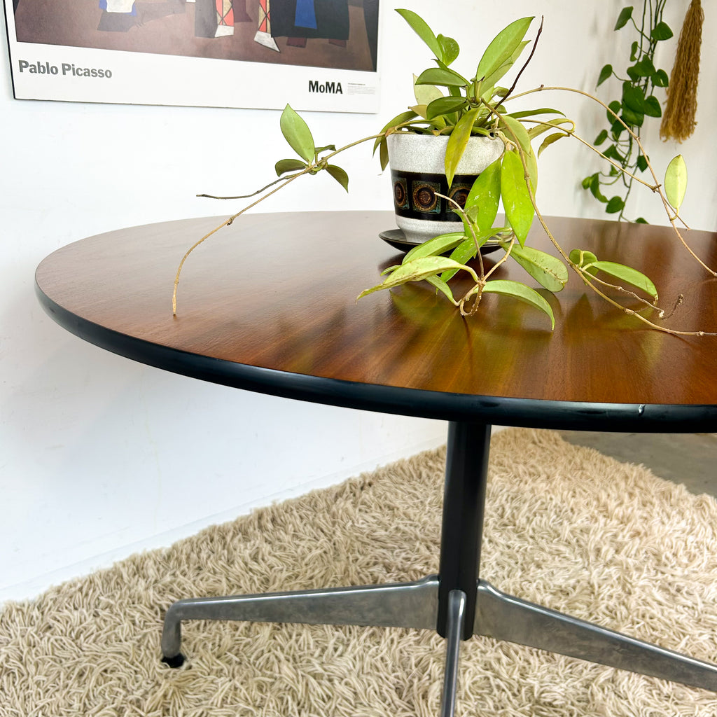 EAMES ALUMINIUM GROUP DINING TABLE