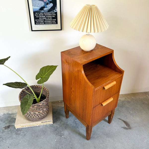 BEDSIDE TABLE WITH DRAWERS