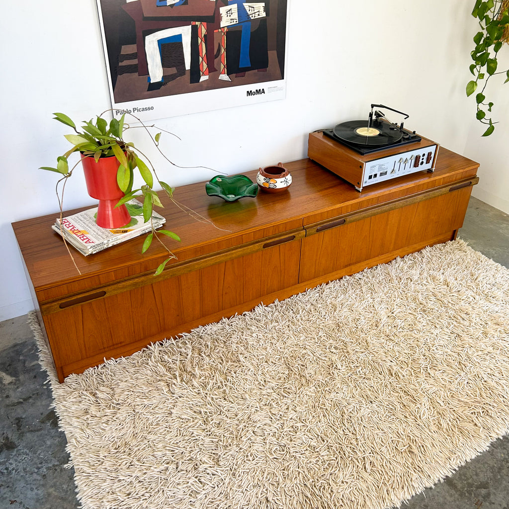 LOW SIDEBOARD