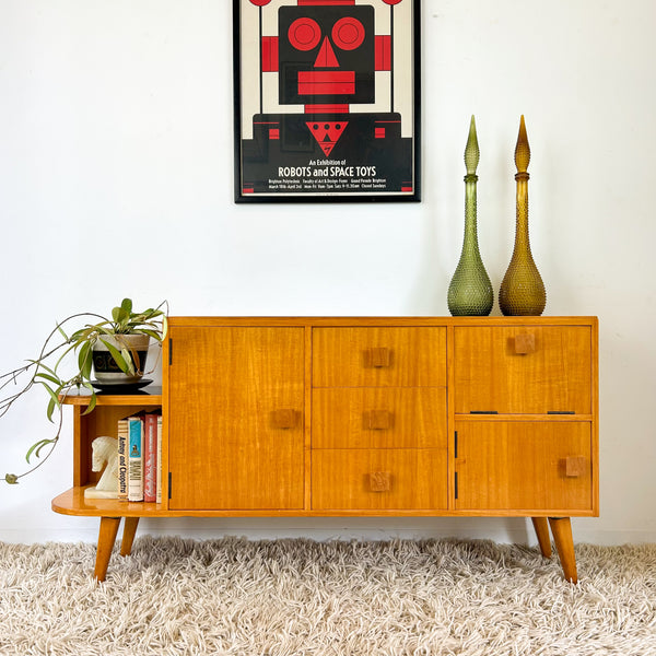 1950s SIDEBOARD CABINET