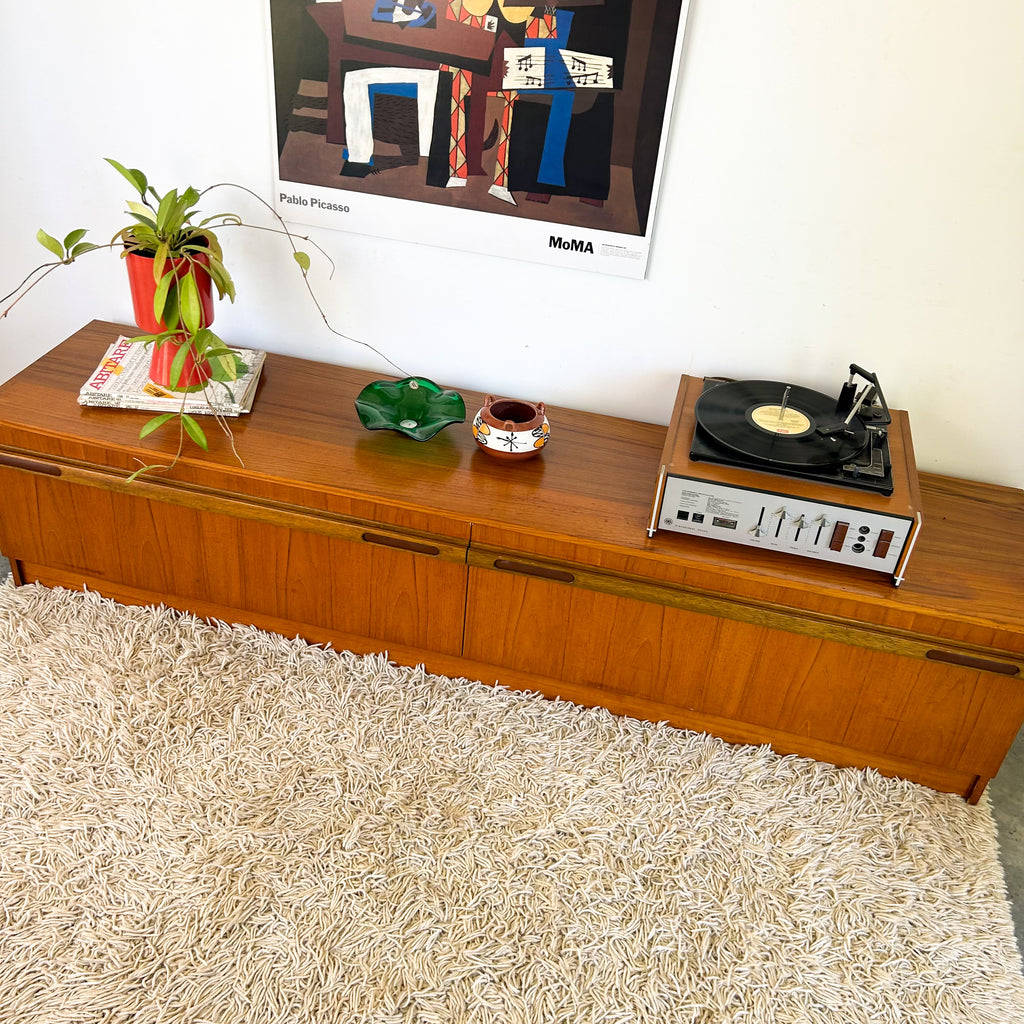 LOW SIDEBOARD