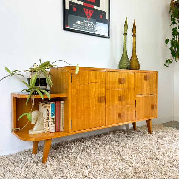 1950s SIDEBOARD CABINET