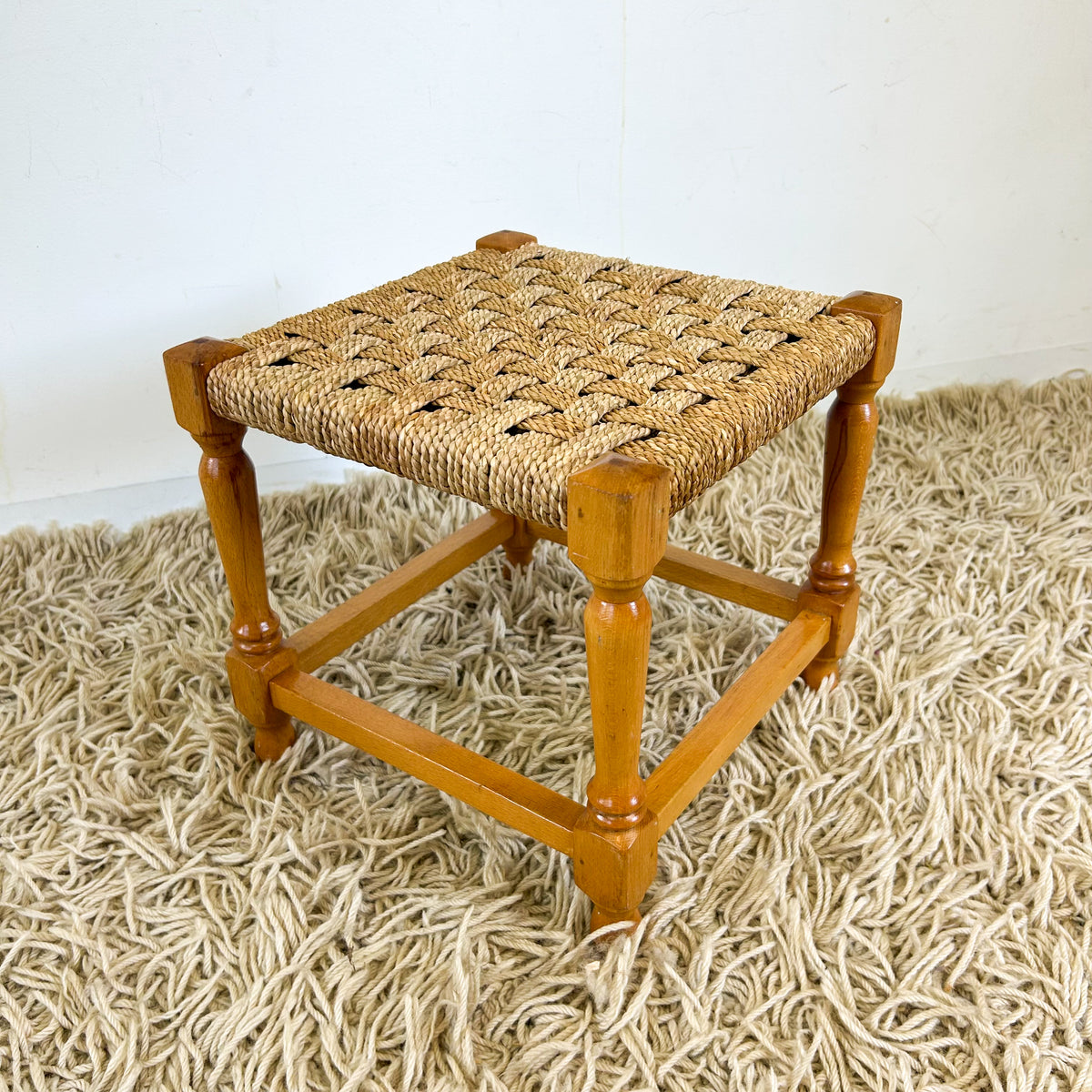 WOVEN STOOL