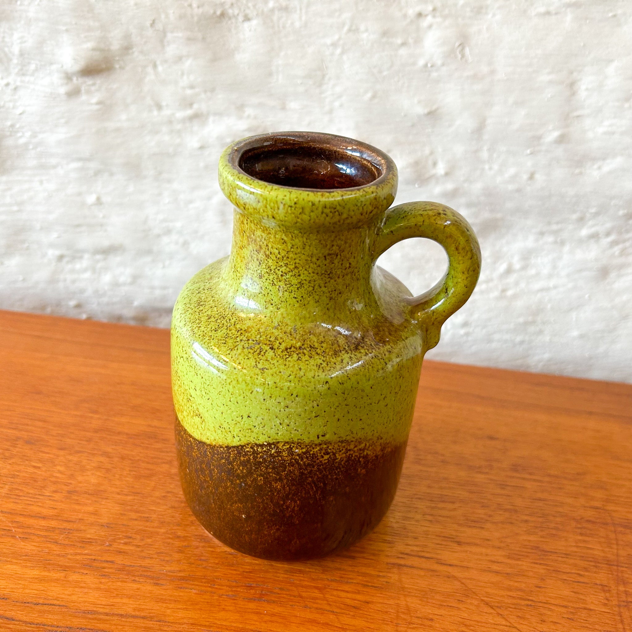 WEST GERMAN POTTERY VASE 414-16 SCHEURICH