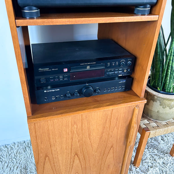 KALMAR STEREO CABINET