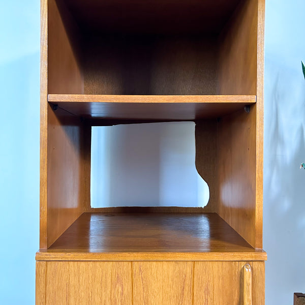 KALMAR STEREO CABINET