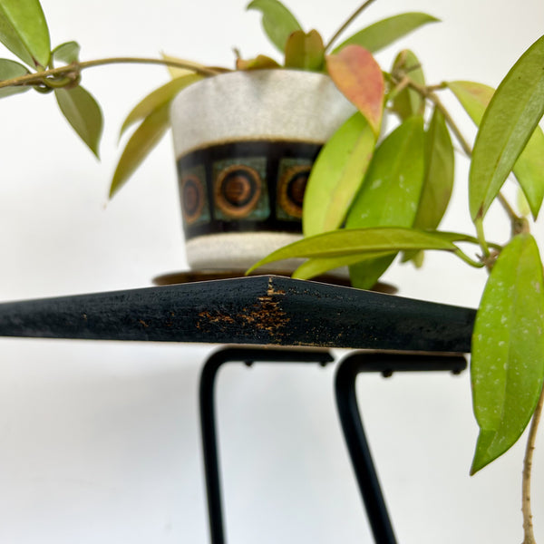 HYPERSONIC TELEPHONE TABLE