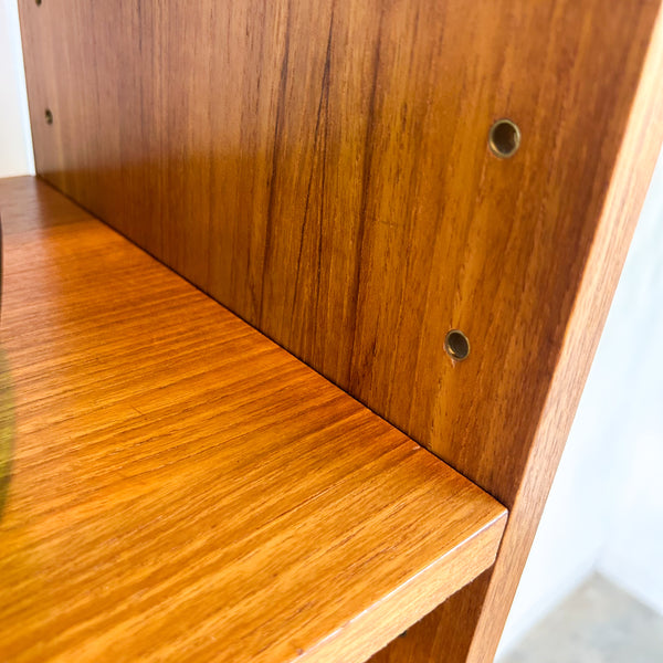 TALL NARROW WALL UNIT