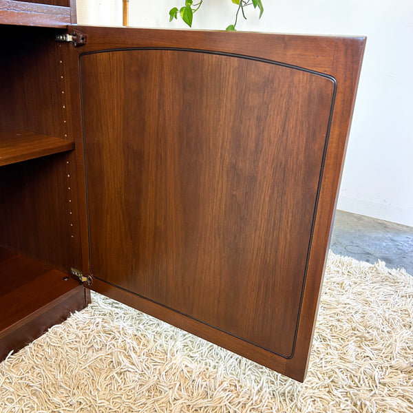 PETITE WALL UNIT