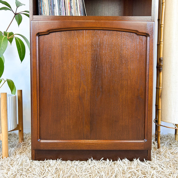 PETITE WALL UNIT