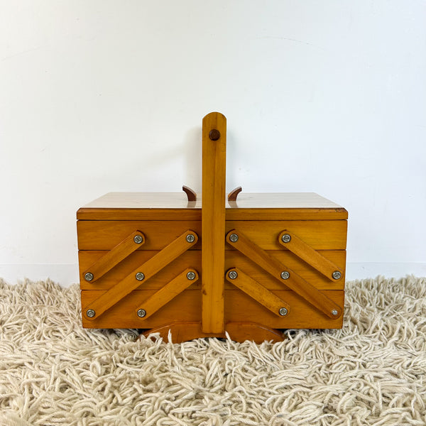 CANTILEVER SEWING BOX WITH HANDLE