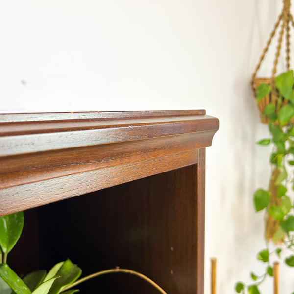 PETITE WALL UNIT